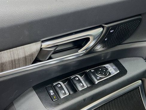 Used 2024 Kia Telluride SX image 18