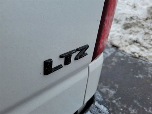 Used 2021 Chevrolet Silverado 1500 LTZ w/ LTZ Premium Package image 26