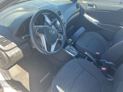 Used 2017 Hyundai Accent SE image 5