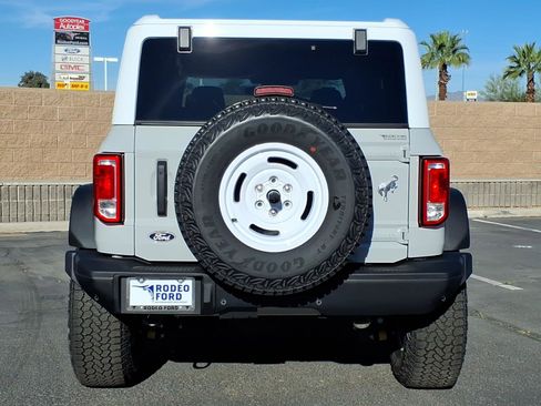 New 2026 Ford Bronco Heritage Edition image 4