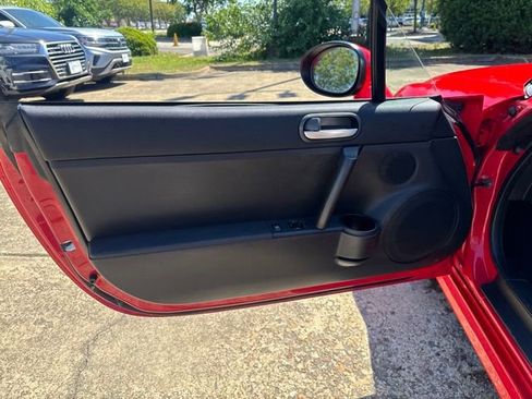 Used 2007 MAZDA MX-5 Miata Sport w/ Appearance Pkg RWD image 14
