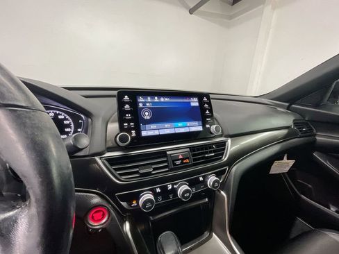 Used 2022 Honda Accord Sport image 17