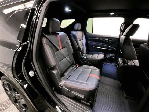 Used 2025 Chevrolet Traverse RS w/ LPO, Floor Liner Package AWD/4WD image 26