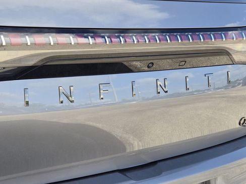 New 2026 INFINITI QX80 4WD image 10
