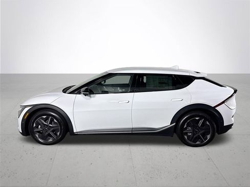 New 2025 Kia EV6 Light w/ Light LR Technology Package image 9