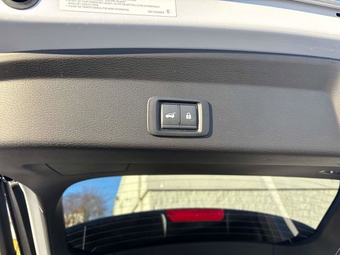 New 2026 Mitsubishi Outlander SE image 5