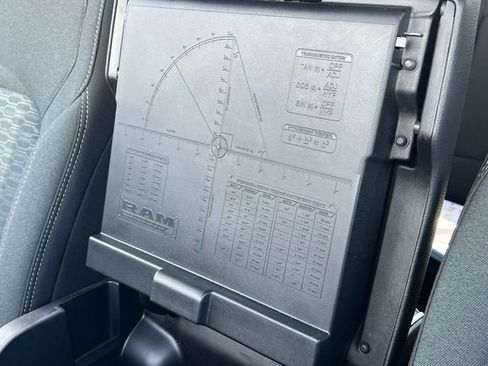 Used 2025 RAM 1500 Big Horn image 33