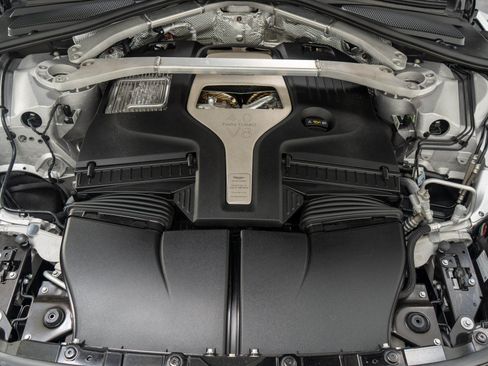 Used 2021 Aston Martin DBX AWD/4WD image 12
