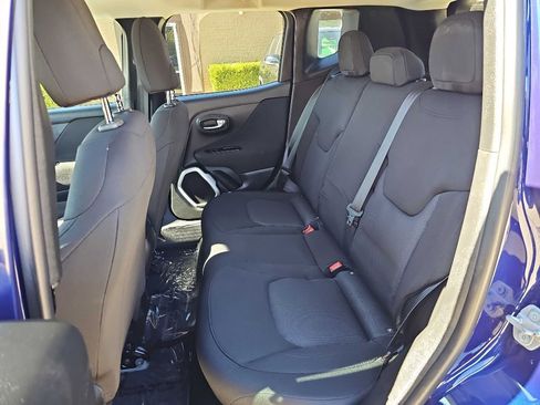 Used 2018 Jeep Renegade Sport w/ Power & Air Group image 11