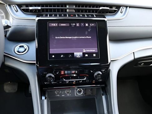 New 2025 Jeep Grand Cherokee L Altitude RWD image 23