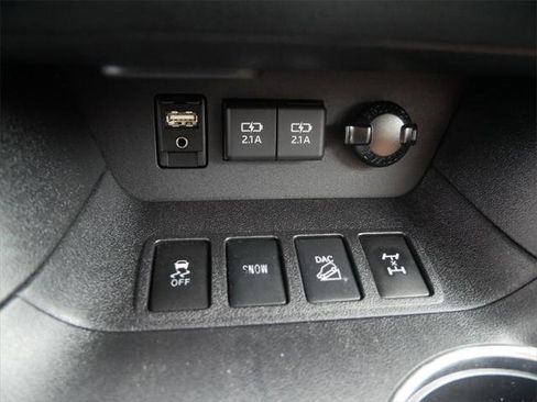 Certified 2019 Toyota Highlander Limited image 27