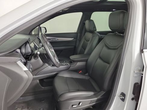 Certified 2023 Cadillac XT6 Luxury FWD image 17