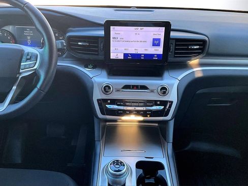 Used 2021 Ford Explorer XLT w/ Class III Trailer Tow Package image 12