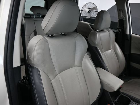 Used 2022 Subaru Forester Limited AWD/4WD image 42