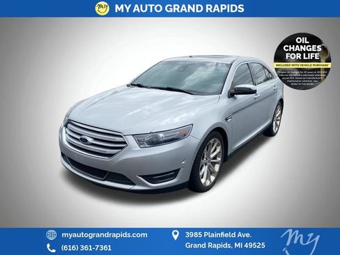 Used 2016 Ford Taurus Limited w/ Driver Assist Package AWD/4WD image 3