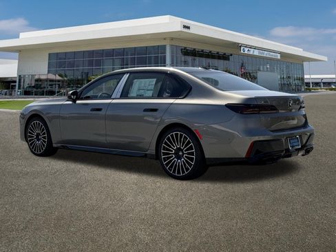 New 2026 BMW 760i xDrive AWD/4WD image 8