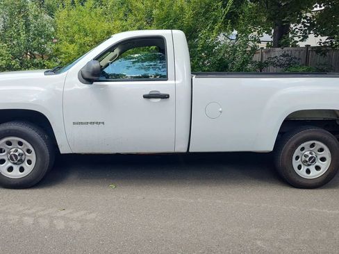 Used 2011 GMC Sierra 1500 W/T RWD image 2