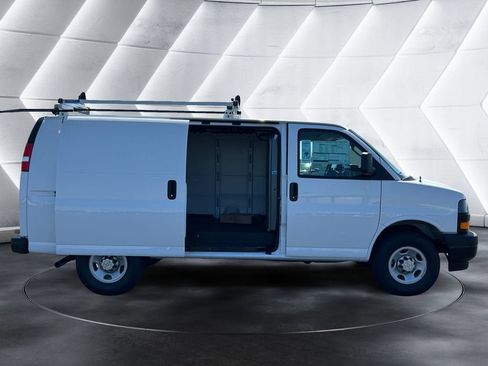 New 2026 Chevrolet Express 2500 w/ Driver Convenience Package RWD image 6