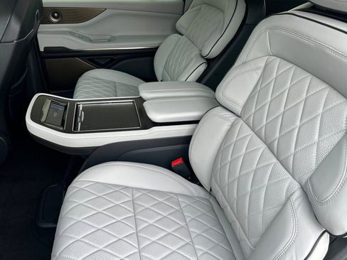 New 2026 Lincoln Navigator L Black Label image 11