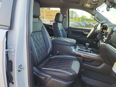 New 2025 Chevrolet Silverado 1500 RST image 61