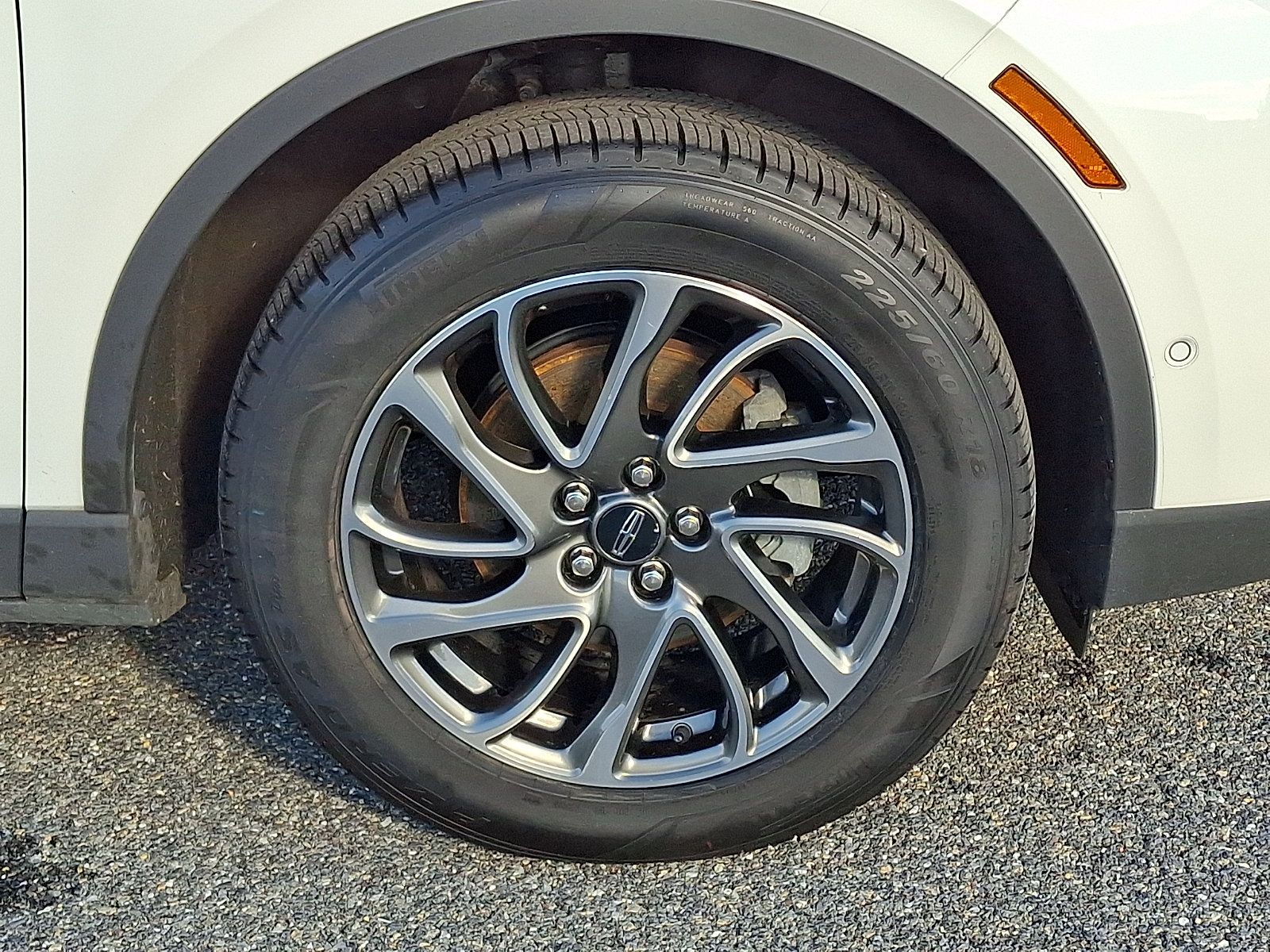Used 2020 Lincoln Corsair AWD image 9
