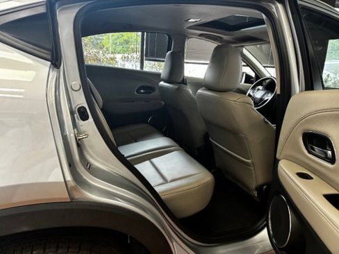 Used 2018 Honda HR-V EX-L image 31