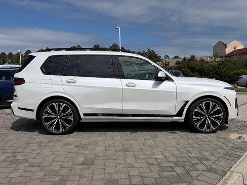 Used 2024 BMW X7 xDrive40i w/ Executive Package image 8