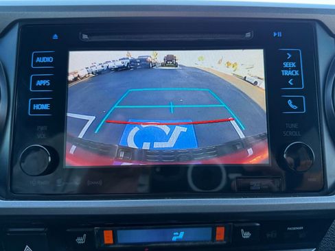 Used 2017 Toyota Tacoma TRD Pro image 17