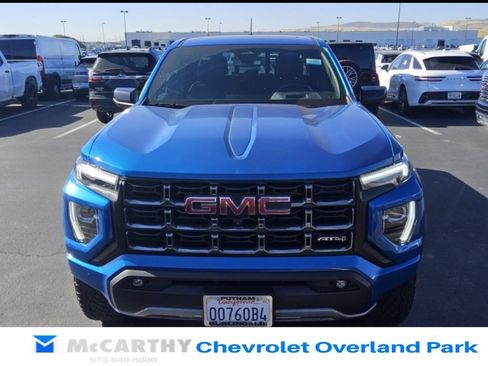 Used 2023 GMC Canyon AT4 w/ AT4 Premium Package AWD/4WD image 9