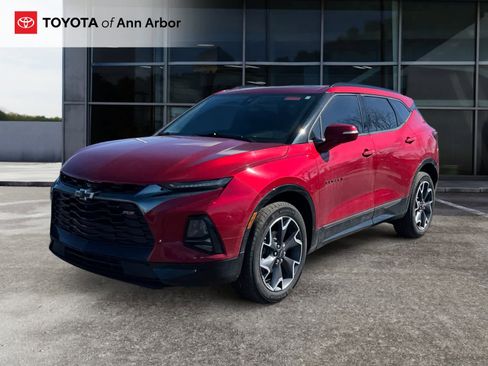 Used 2022 Chevrolet Blazer RS w/ Enhanced Convenience Package image 2