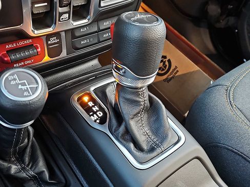 New 2026 Jeep Gladiator Sport image 10