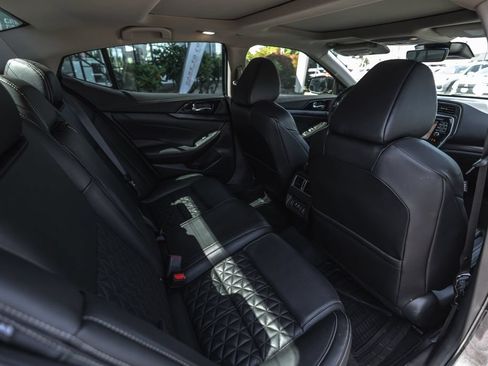 Used 2023 Nissan Maxima Platinum FWD image 27