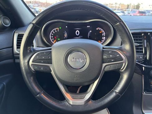 Used 2021 Jeep Grand Cherokee Laredo X image 14