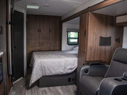 Used 2022 Mercedes-Benz Sprinter 3500 image 23