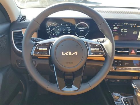 New 2026 Kia Seltos EX image 12