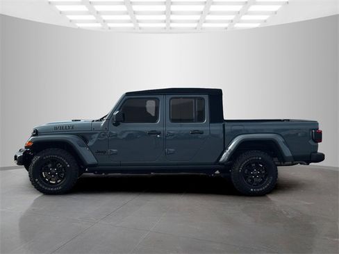Certified 2024 Jeep Gladiator Sport image 4
