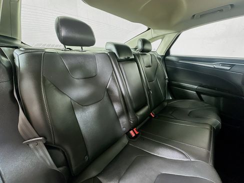 Used 2016 Ford Fusion Titanium FWD image 25