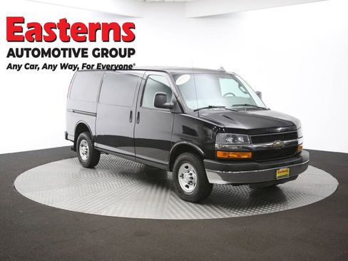 Used 2016 Chevrolet Express 2500 image 46