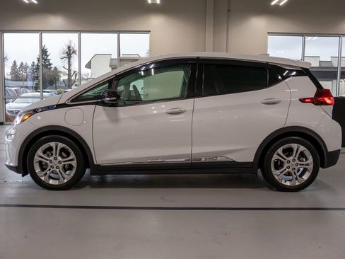 Used 2017 Chevrolet Bolt LT image 10