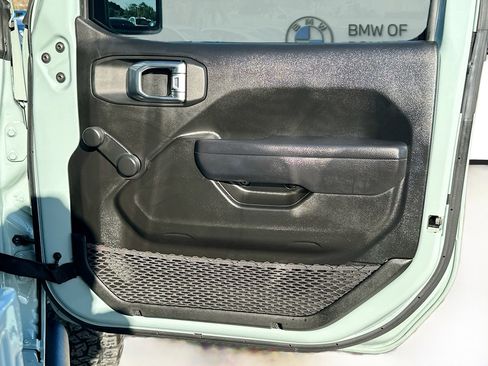 Used 2024 Jeep Wrangler Sport image 34