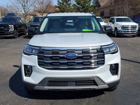 New 2026 Ford Explorer Active image 2