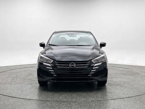 Used 2025 Nissan Versa SV FWD image 2