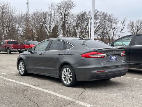 Used 2019 Ford Fusion Energi Titanium image 3