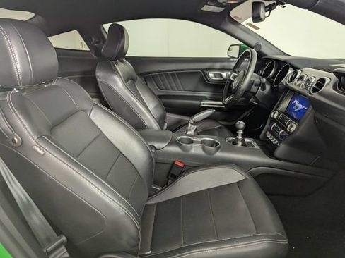 Used 2019 Ford Mustang GT Premium w/ GT Performance Package RWD image 16