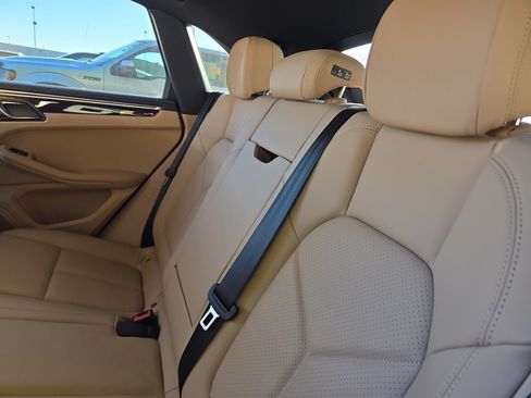 Used 2020 Porsche Macan S AWD/4WD image 13
