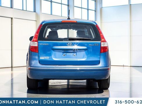 Used 2009 Hyundai Elantra FWD image 18