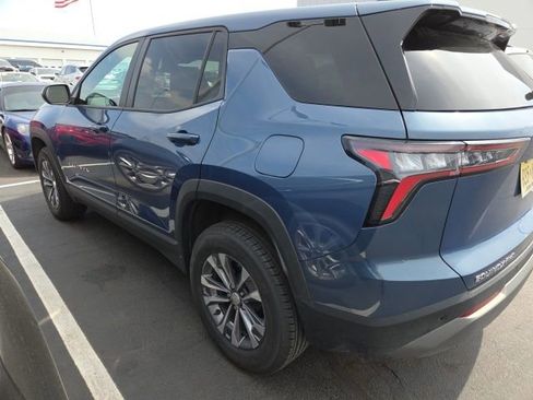 Used 2026 Chevrolet Equinox LT w/ Convenience Package II image 3