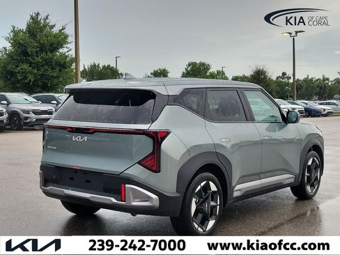New 2027 Kia Seltos S FWD image 6