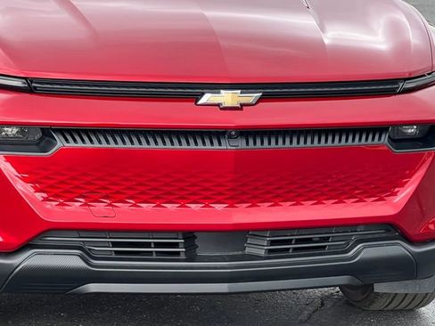 New 2026 Chevrolet Equinox EV LT FWD image 32