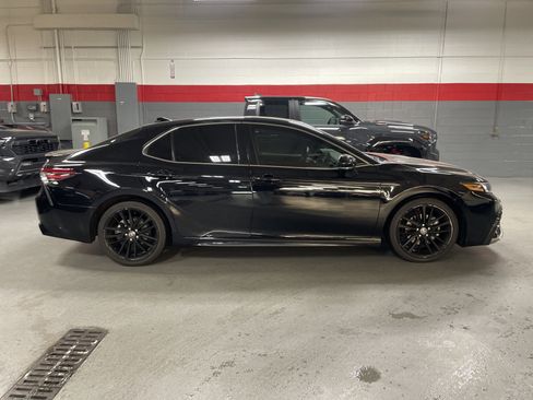 Used 2022 Toyota Camry XSE w/ Navigation Package FWD image 6